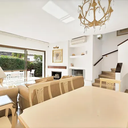 Beachside House Mariabanus Holiday home Marbella