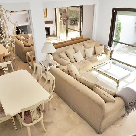 Beachside House Mariabanus *