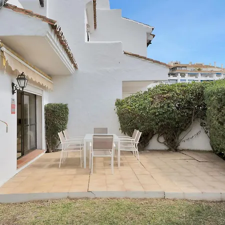 Holiday home Beachside House Mariabanus