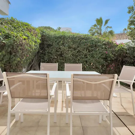 Holiday home Beachside House Mariabanus