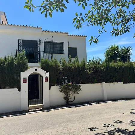 Beachside House Mariabanus Marbella