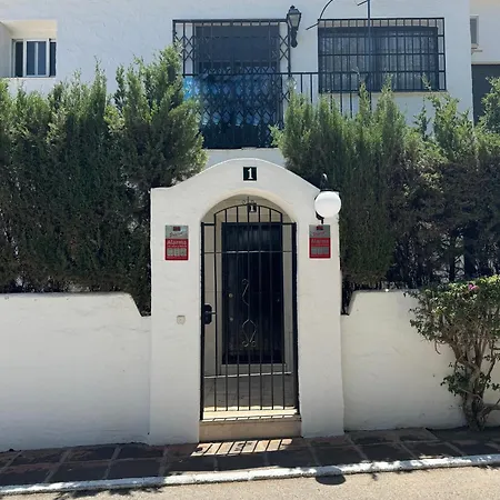 Beachside House Mariabanus Holiday home